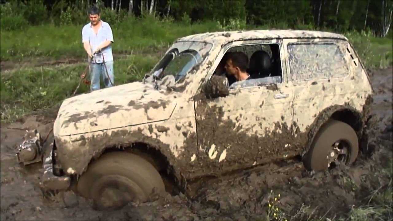 Нива по грязи и снегу видео