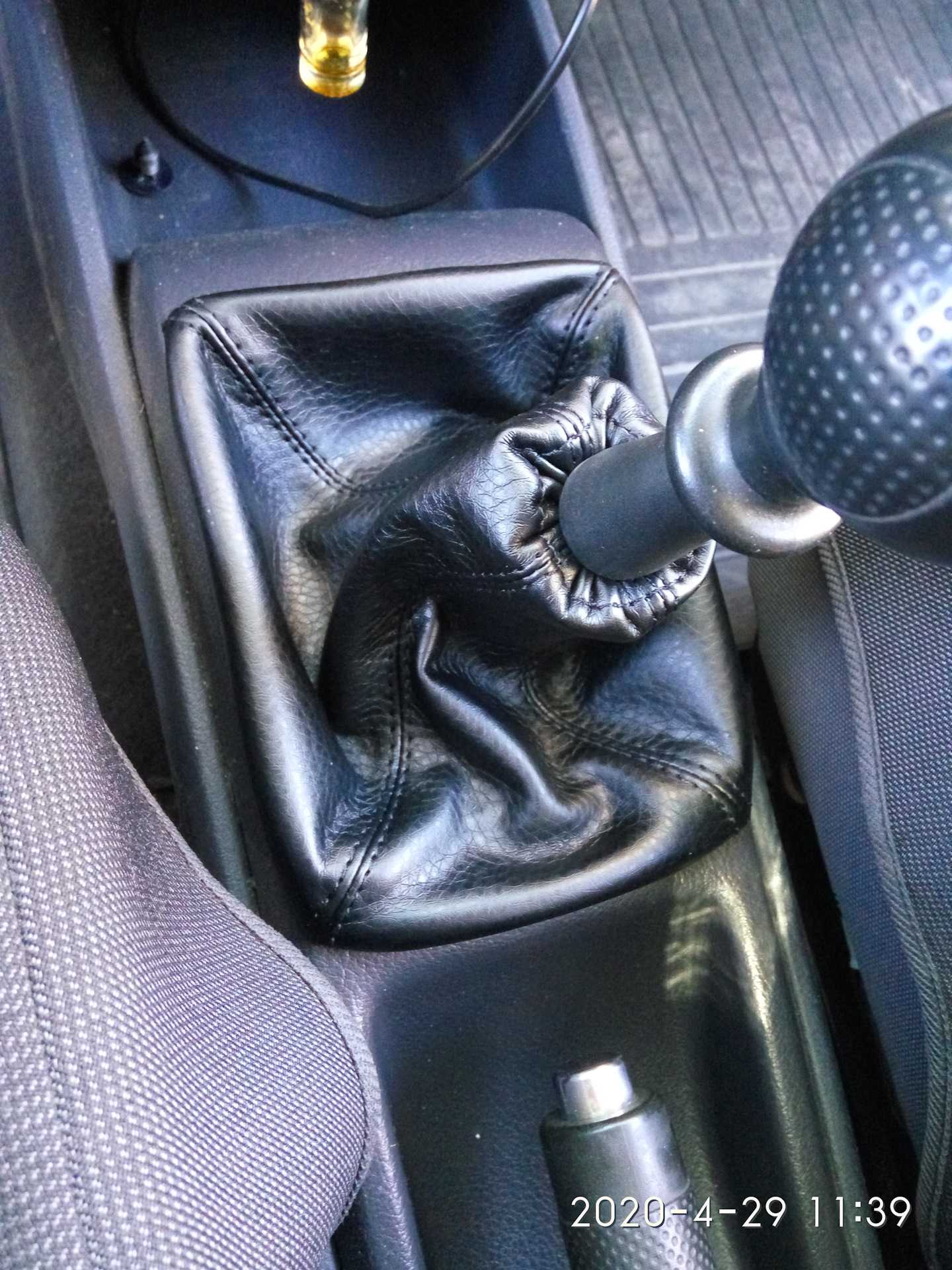 Как снять ручку кпп на шевроле авео т250