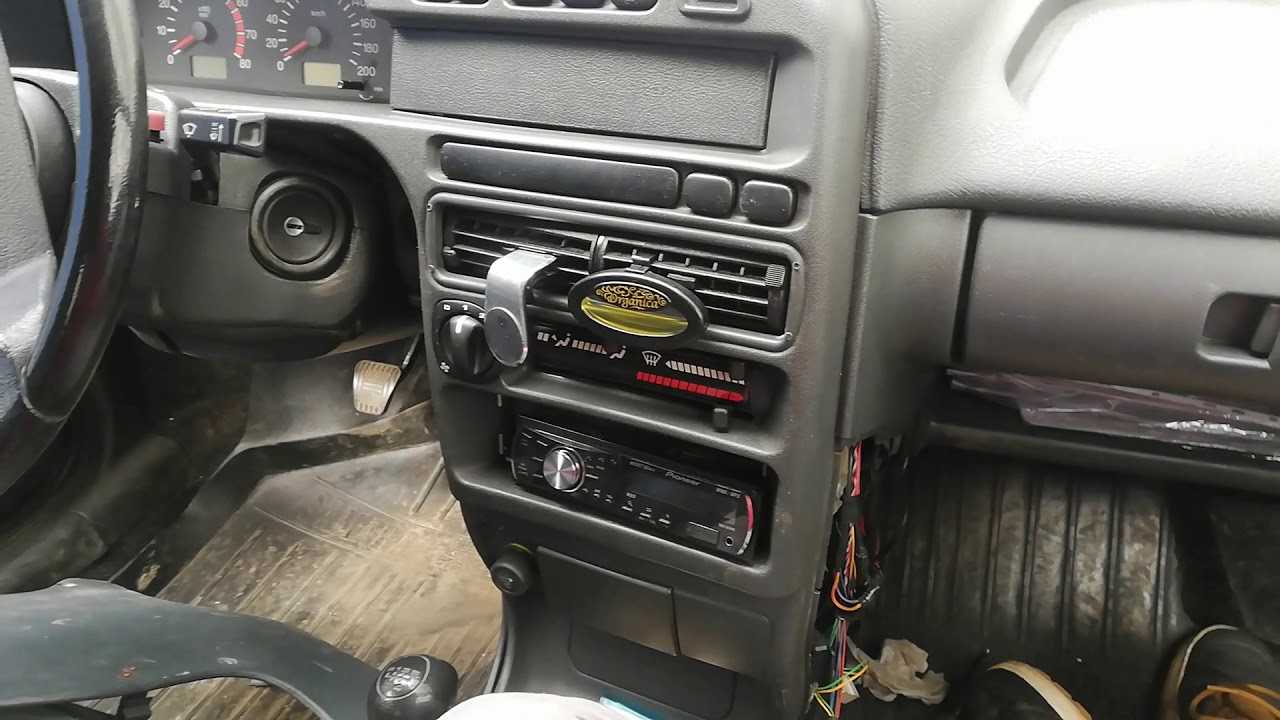 Как поменять магнитолу на ваз 2110
