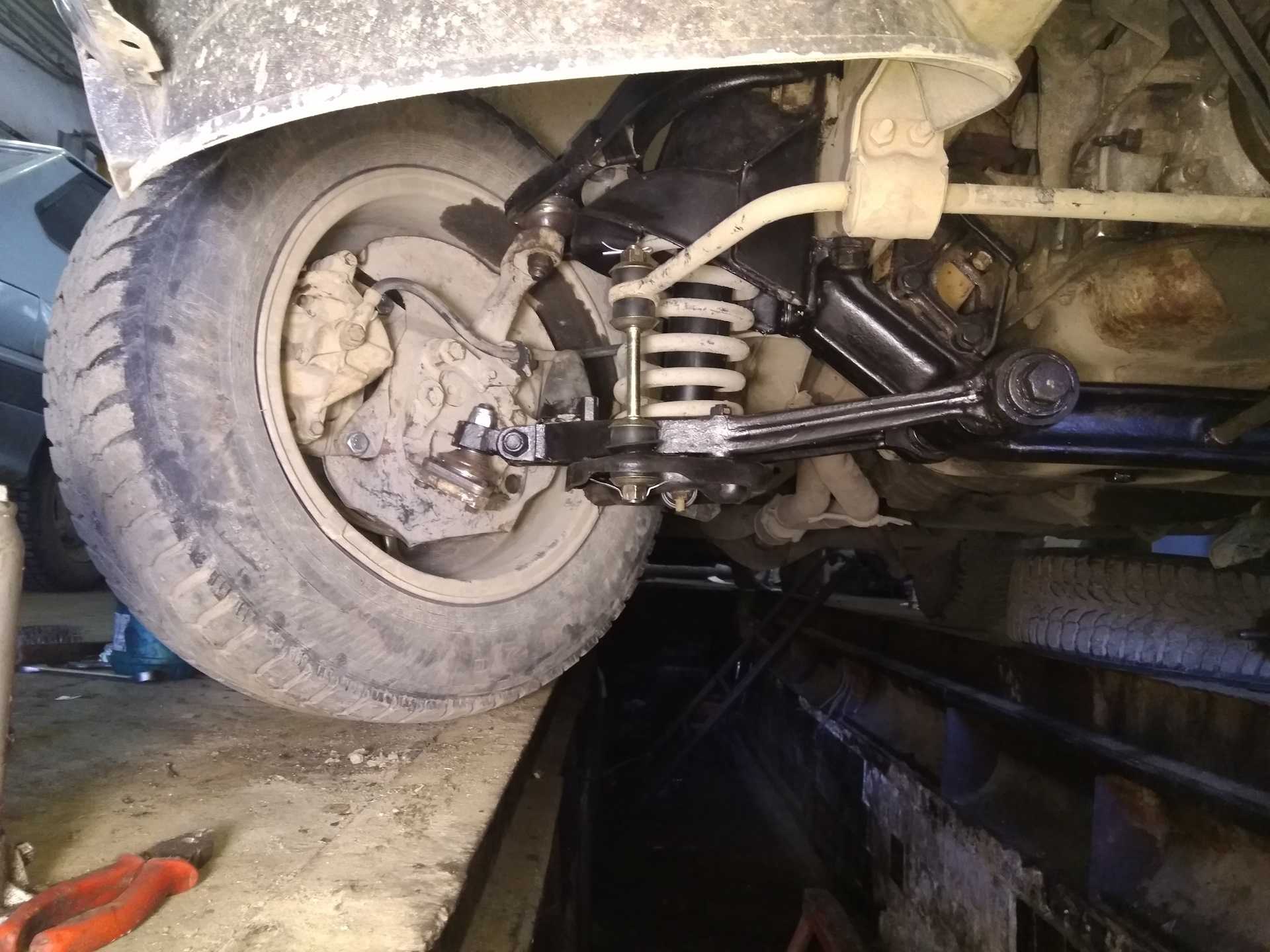 Подвеска на газ-31105