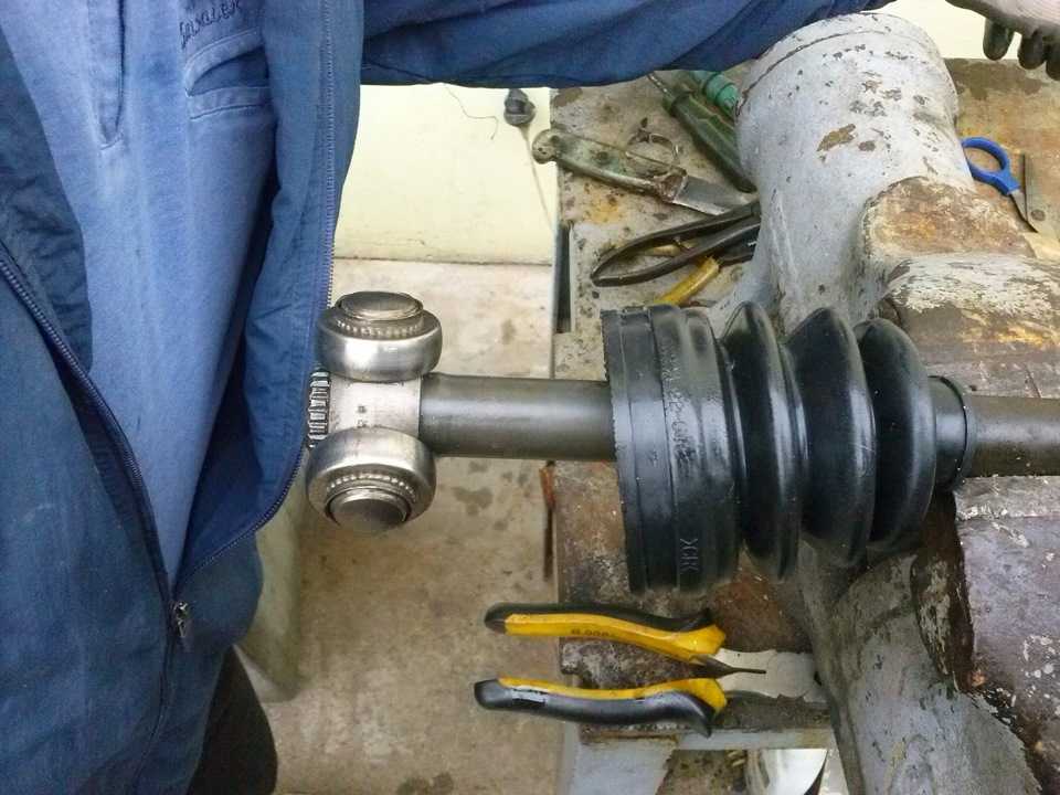 Замена внутреннего шруса акцент тагаз мкпп