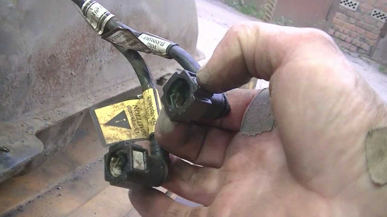 Как поменять быстросъем на топливном шланге - autodoc24.ru