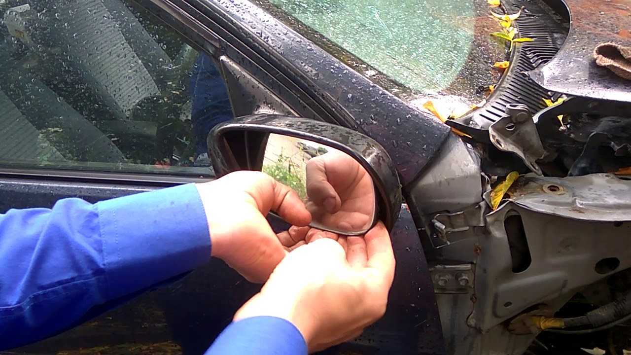Как снять зеркало тойота королла 150