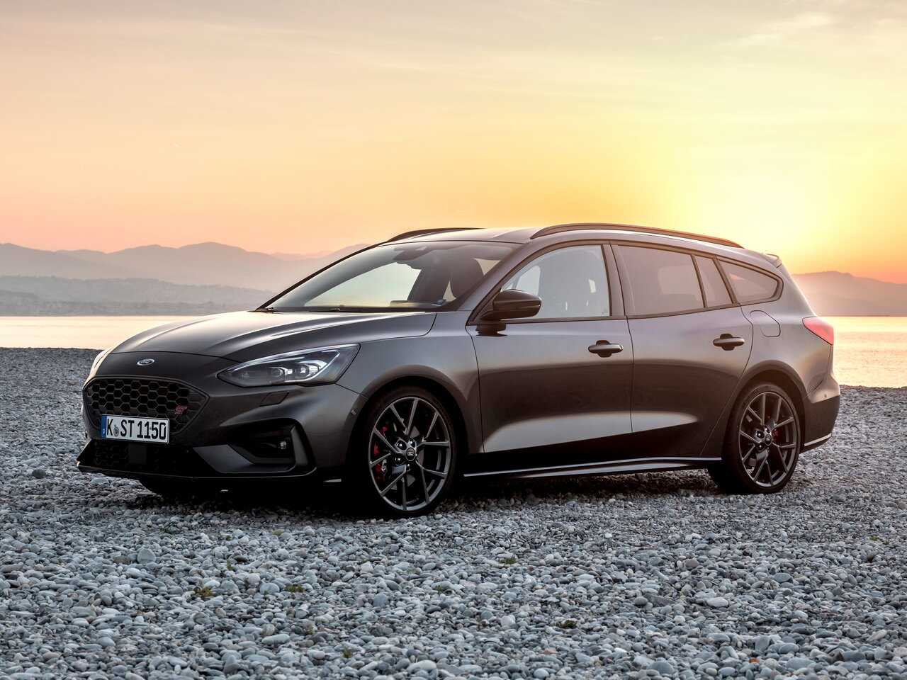 Форд фокус (ford focus). ford focus - автомобиль класса c. . автомобильный петербург - ваш автогид по санкт-петербургу.