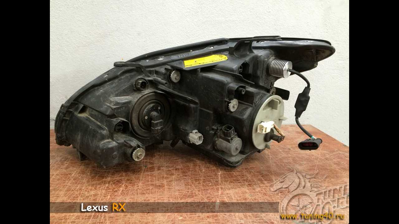 Как отрегулировать фары на lexus rx?