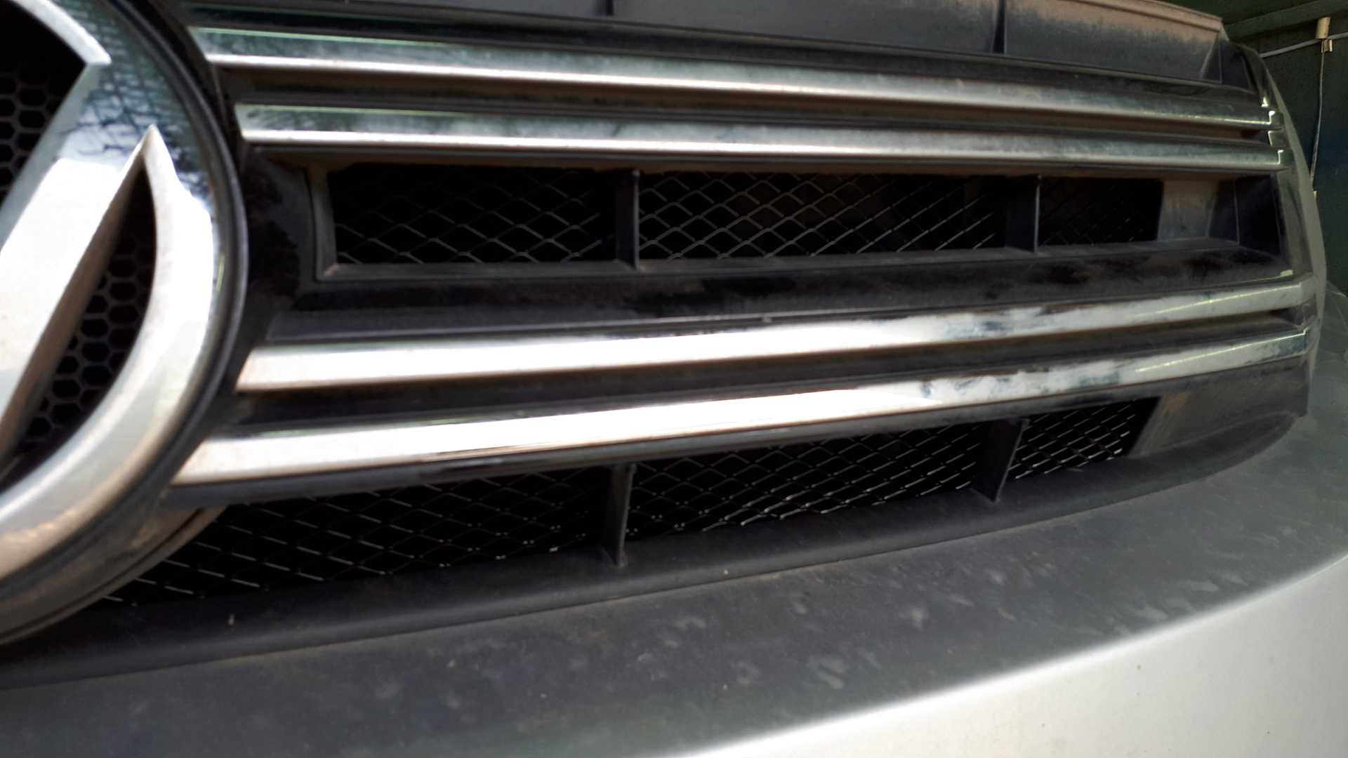 Как снять решетку радиатора volkswagen tiguan: пошаговая инструкция